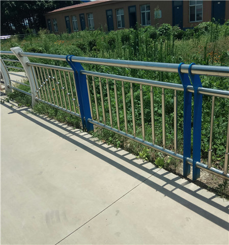 安徽201不銹鋼復合管欄桿 安徽201不銹鋼復合管欄桿